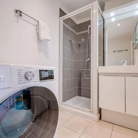 L'eden Square For 4 By Sunset