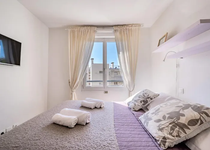 Apartment L'eden Square For 4 By Sunset *