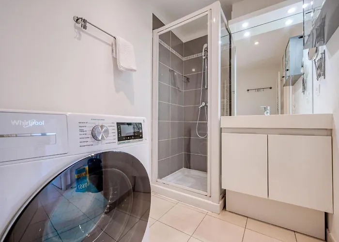 L'eden Square For 4 By Sunset